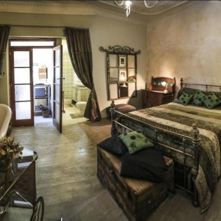 The Green Acorn Guest House Ficksburg Buitenkant foto