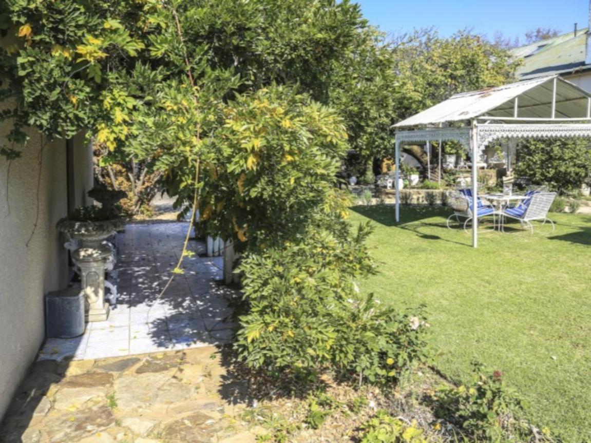The Green Acorn Guest House Ficksburg Buitenkant foto