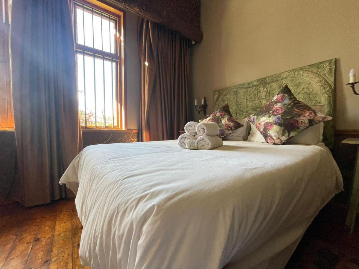 The Green Acorn Guest House Ficksburg Buitenkant foto