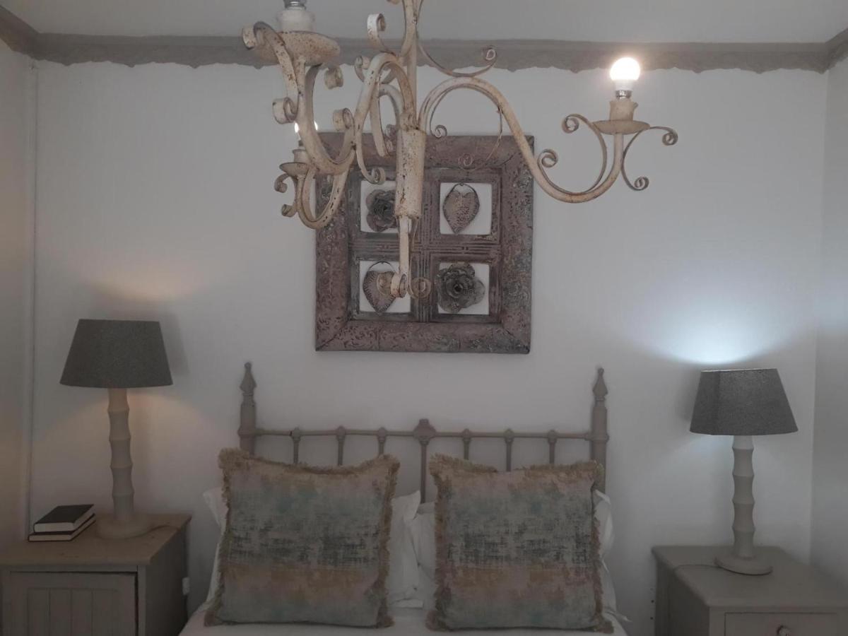 The Green Acorn Guest House Ficksburg Buitenkant foto