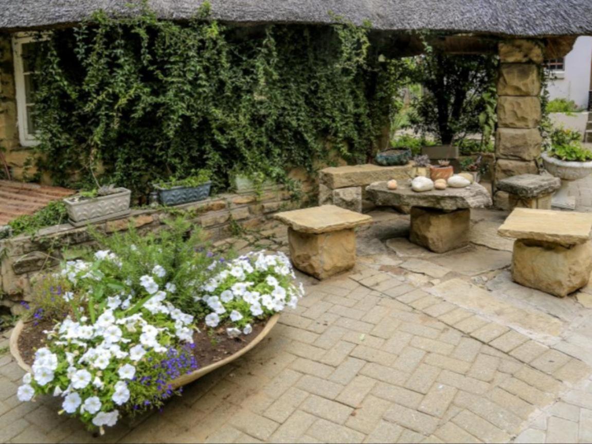 The Green Acorn Guest House Ficksburg Buitenkant foto