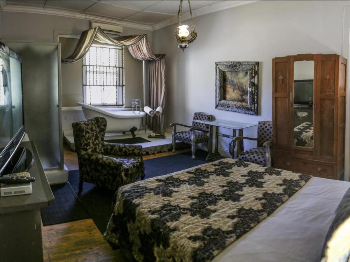 The Green Acorn Guest House Ficksburg Buitenkant foto